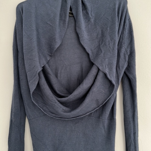 Blue navy BCBG Sweater - Picture 2 of 3